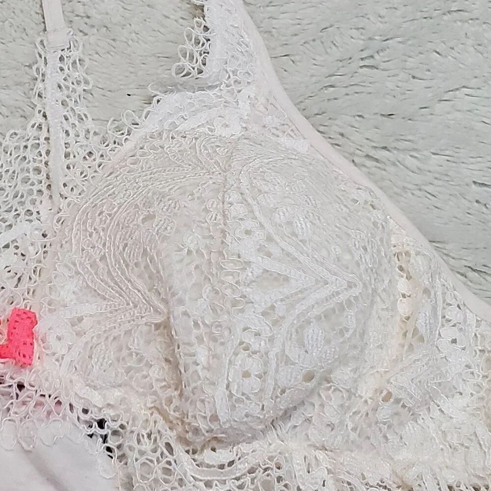 NWT Victoria's Secret Ivory Lace Babydoll Slip Lingerie Large Sexy Vixen Classic - Picture 3 of 7